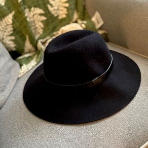 Black Felt Fedora
